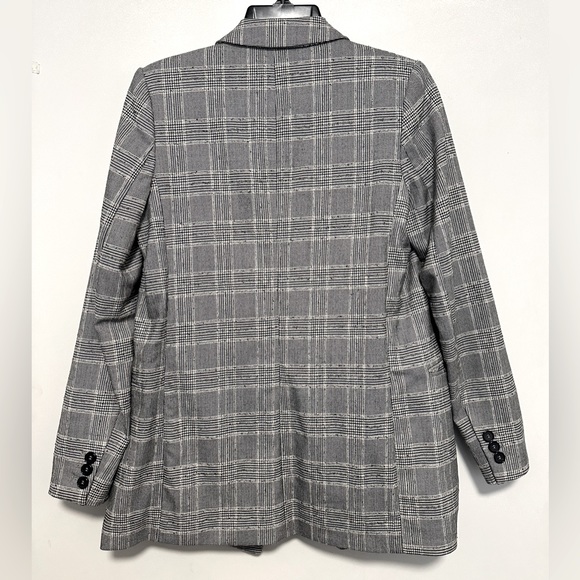 H&M Blazer - Picture 2 of 4